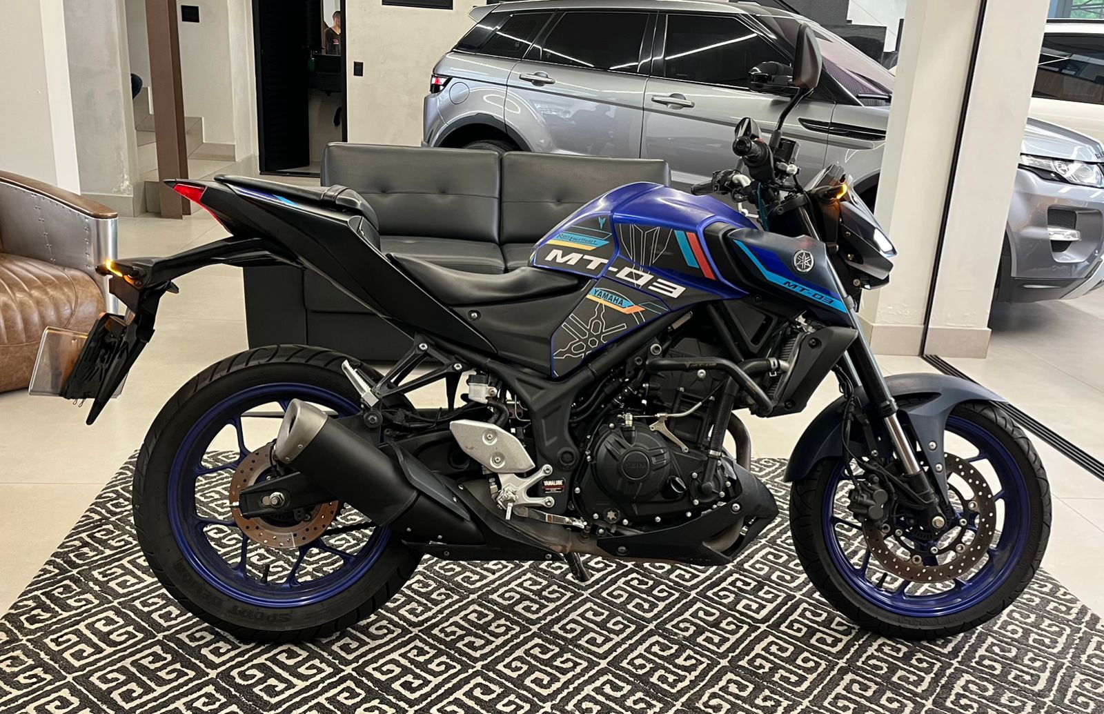 YAMAHA  MT03